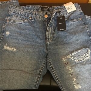 Forever 21 Ripped Denim Jeans//unisex jeans